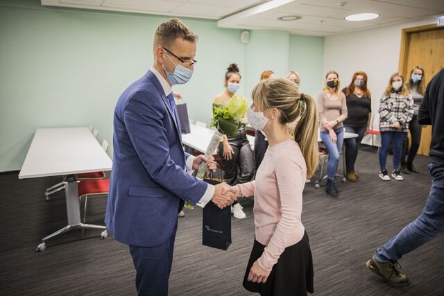 Governor expressed thanks for help with contact tracing')